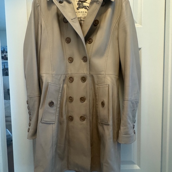 Burberry 100% Lambskin Leather Trench Coat – Taupe, Size 8 (Made in Italy) - Picture 2 of 10